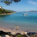 Lithea And By The Sea * Agios Petros (Alonissos)