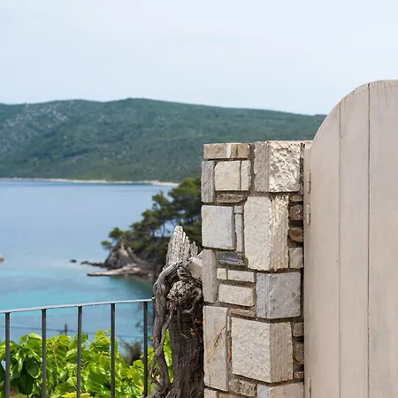 Lithea And By The Sea * Agios Petros (Alonissos)