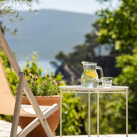 Lithea And By The Sea * Agios Petros (Alonissos)