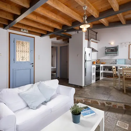 Lithea And By The Sea 公寓 *