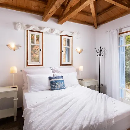 Lithea And By The Sea 公寓 *