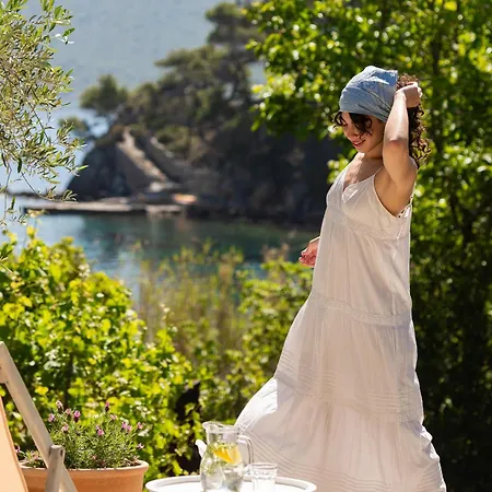 Lithea And By The Sea Agios Petros (Alonissos)