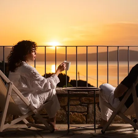 Lithea And By The Sea Daire