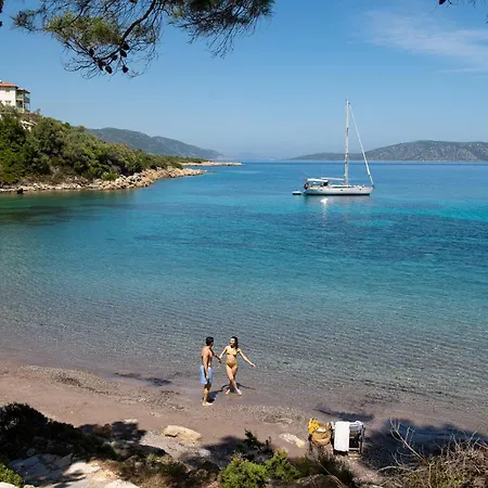 Lithea And By The Sea * Agios Petros (Alonissos)