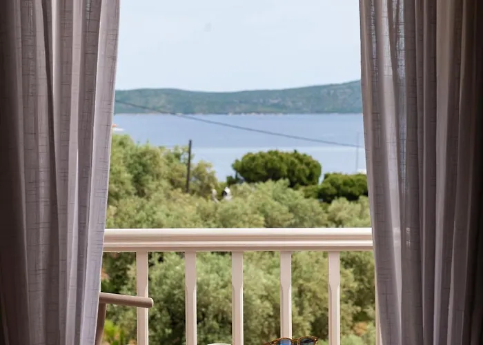 公寓 Lithea And By The Sea