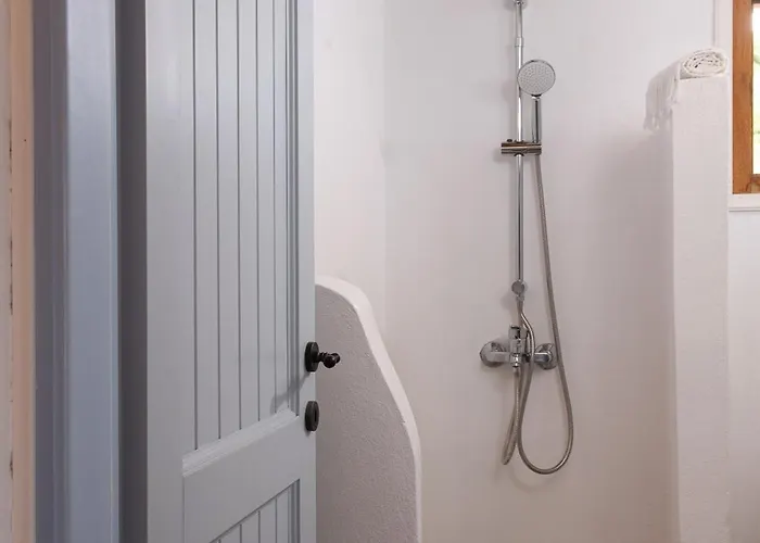 Lithea And By The Sea