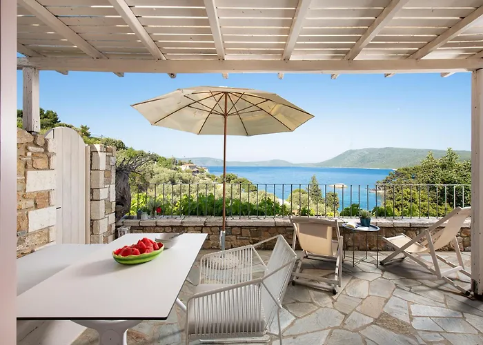 Lithea And By The Sea 公寓