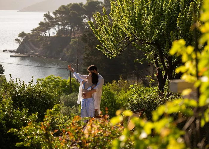 Lithea And By The Sea * Agios Petros (Alonissos)