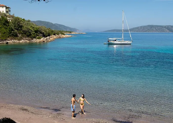 Lithea And By The Sea * Agios Petros (Alonissos)