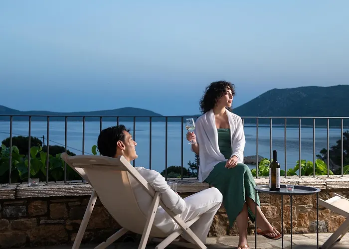 Lithea And By The Sea * Agios Petros (Alonissos)